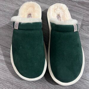 NWT! Brunch Shearling Slippers in Mens 6/Womens 7